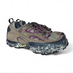 Patagonia Women's Lace Up Boots - purple and Gray